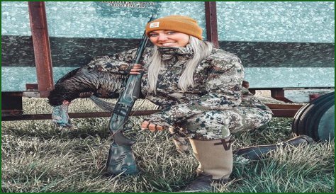 Hunter Biden's baby mama working at family gun store